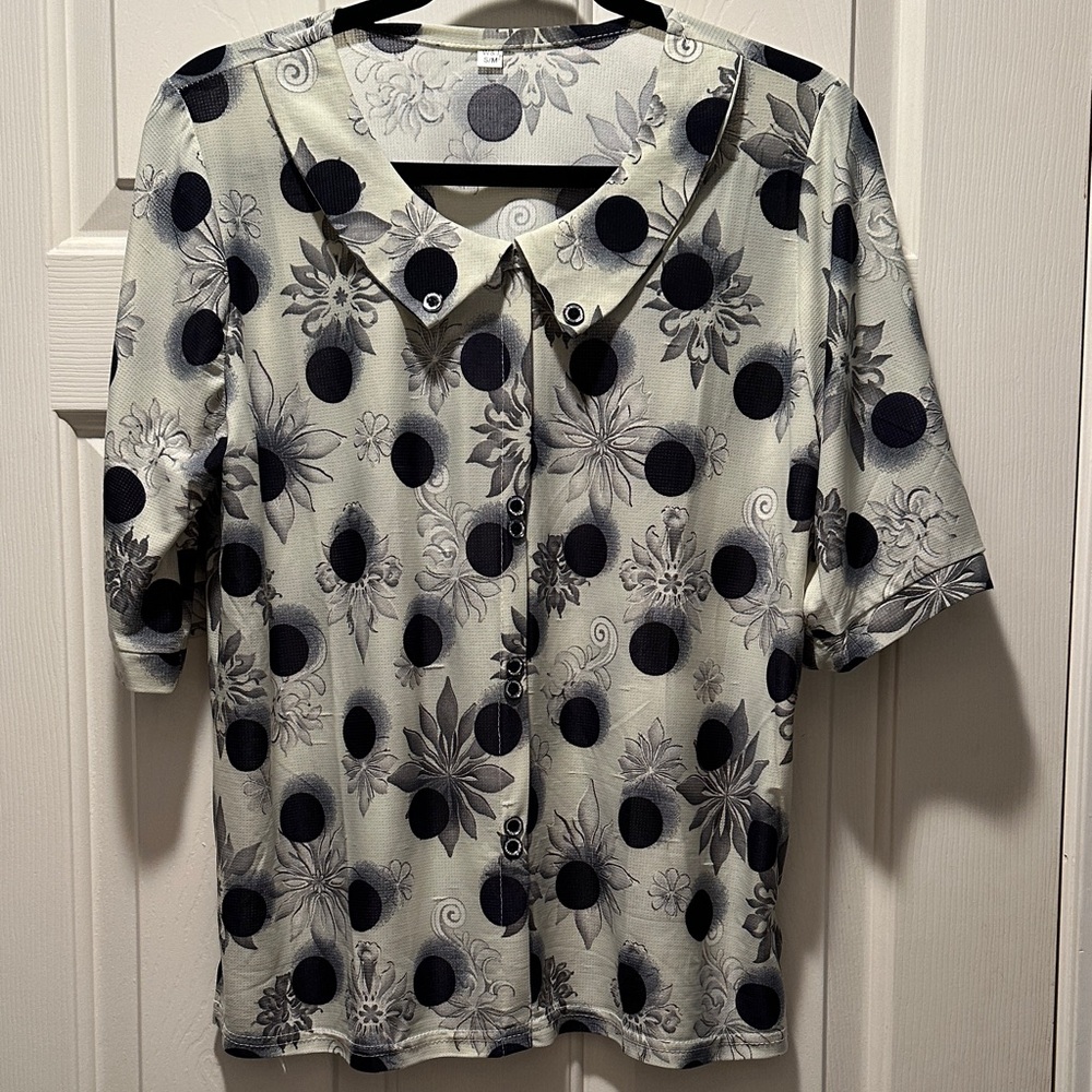 EUC Navy & Gray Short-Sleeved Floral Polka Dot Women's Top